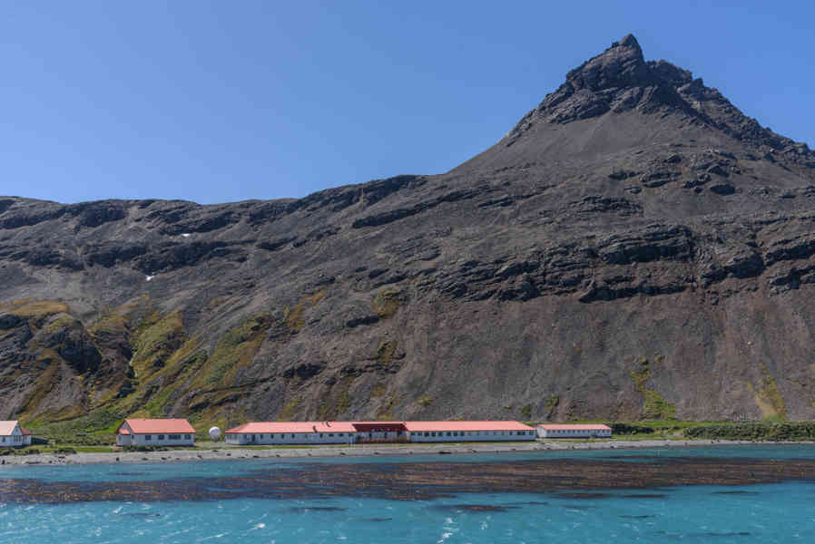 14 - Islas Georgias del Sur - Grytviken - estación de investigación King Edward Point